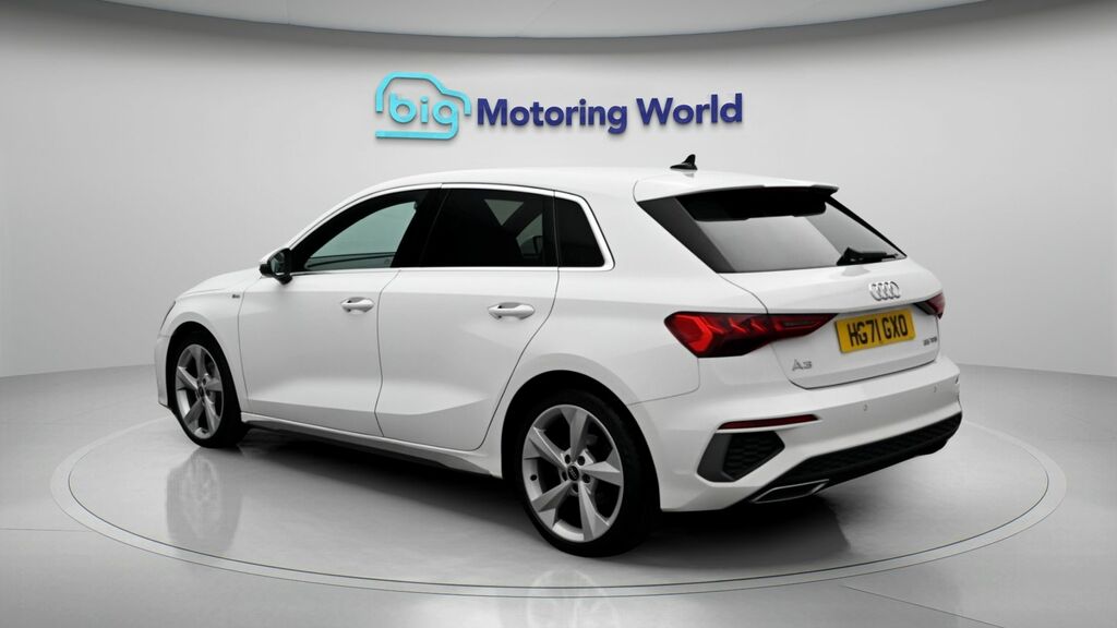 Audi A3 S Line HG71GXO White #5