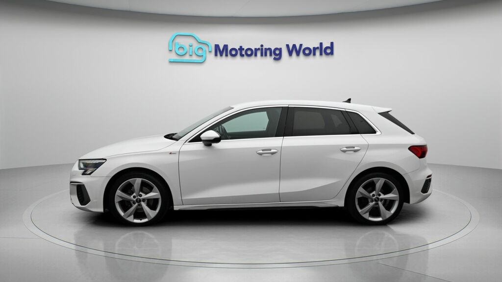 Audi A3 S Line HG71GXO White #4