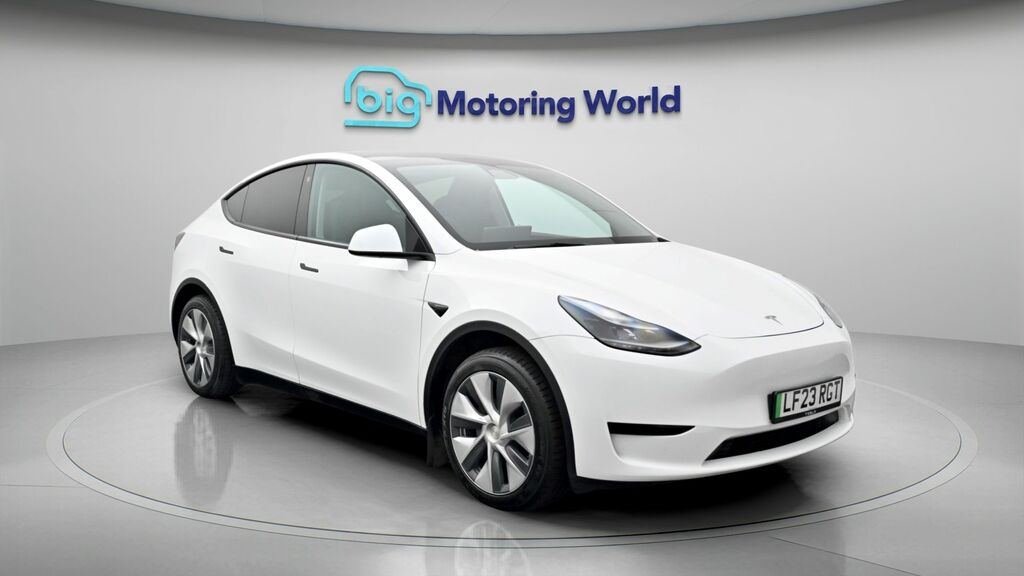 Tesla Model Y Y Model Y Rwd White