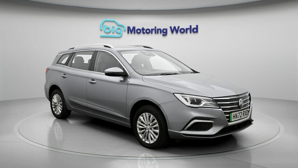 MG MG5 Exclusive Long Range Silver