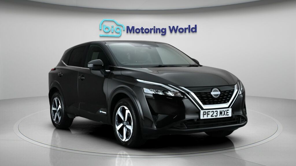 Nissan Qashqai N-connecta Black