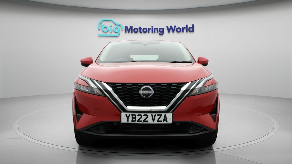 Nissan Qashqai Visia Red #2