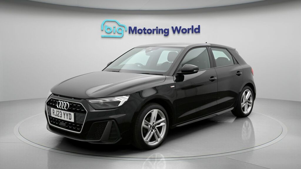 Audi A1 S Line Black #3