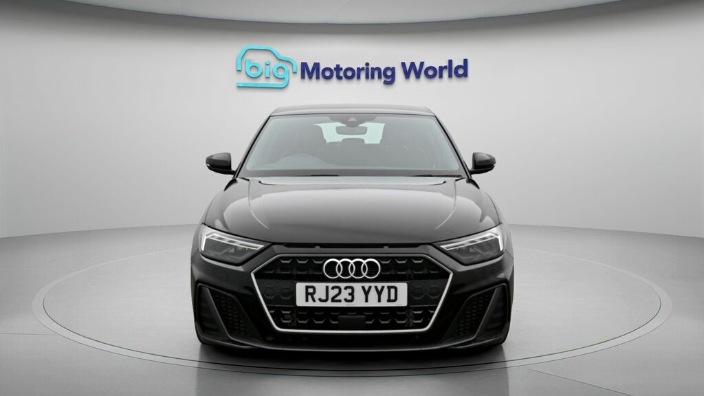Audi A1 S Line Black #2