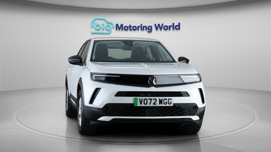 Vauxhall Mokka-e Se Premium White #2