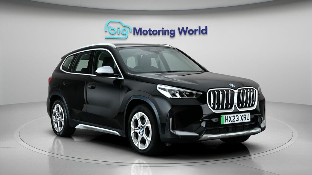 BMW iX1 Xline Black
