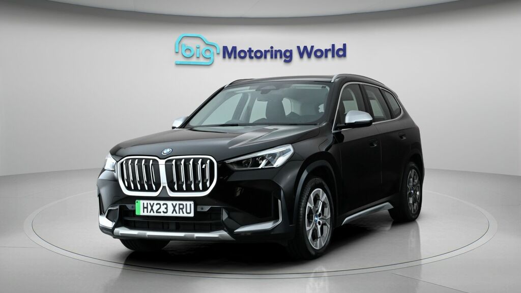 BMW iX1 Xline Black #3