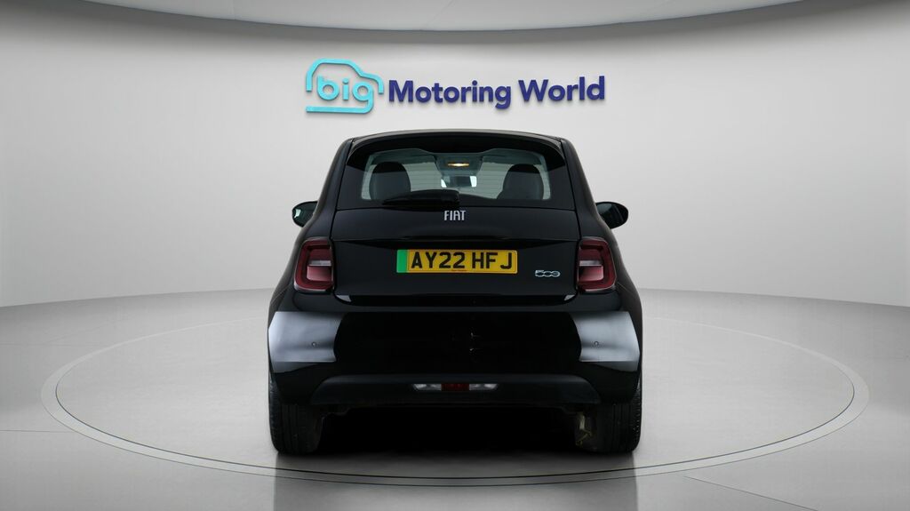Fiat 500E Action Black #6