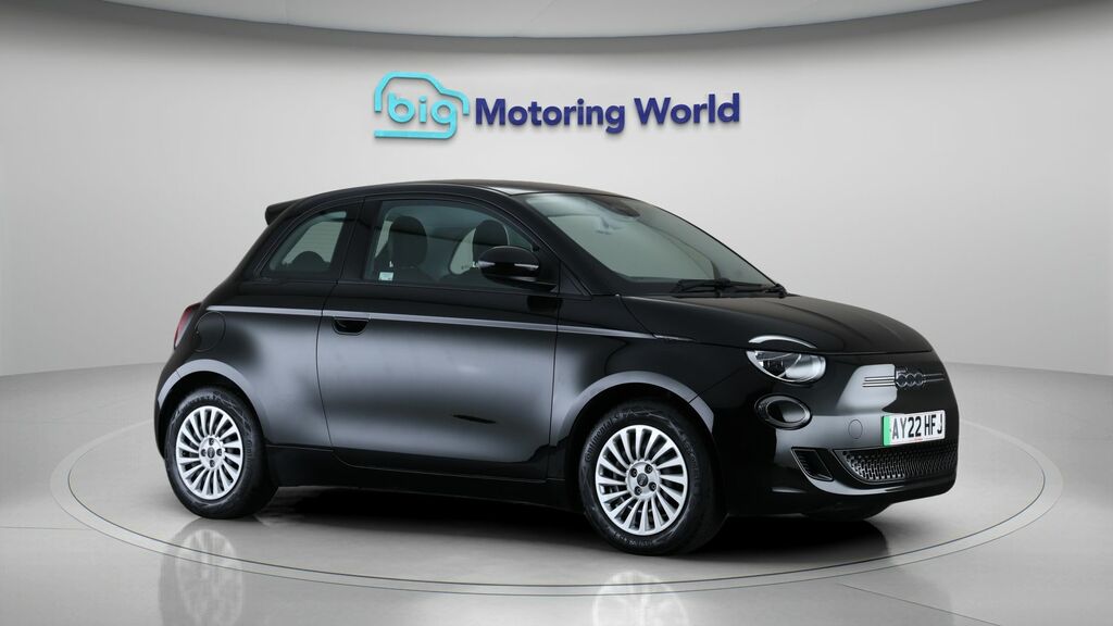 Fiat 500E Action Black