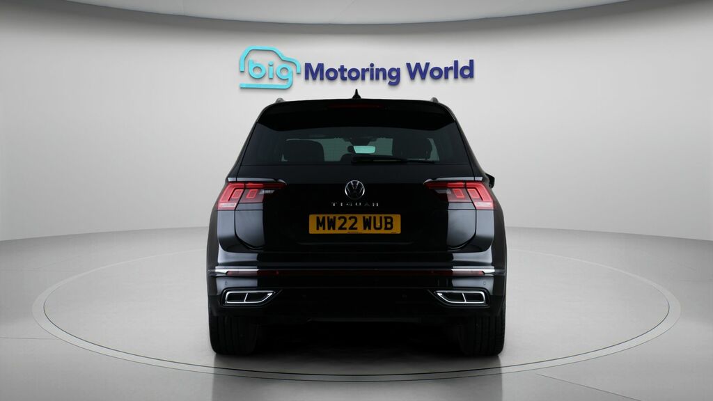 Volkswagen Tiguan R-line Black #6