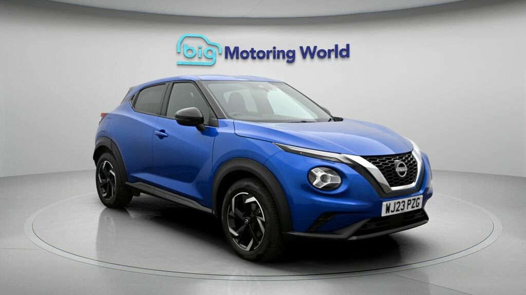 Nissan Juke N-connecta Blue