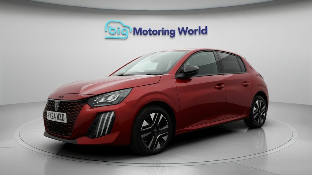 Peugeot 208 Allure Red #3