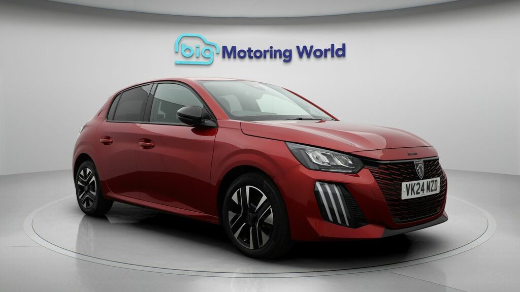 Peugeot 208 Allure Red