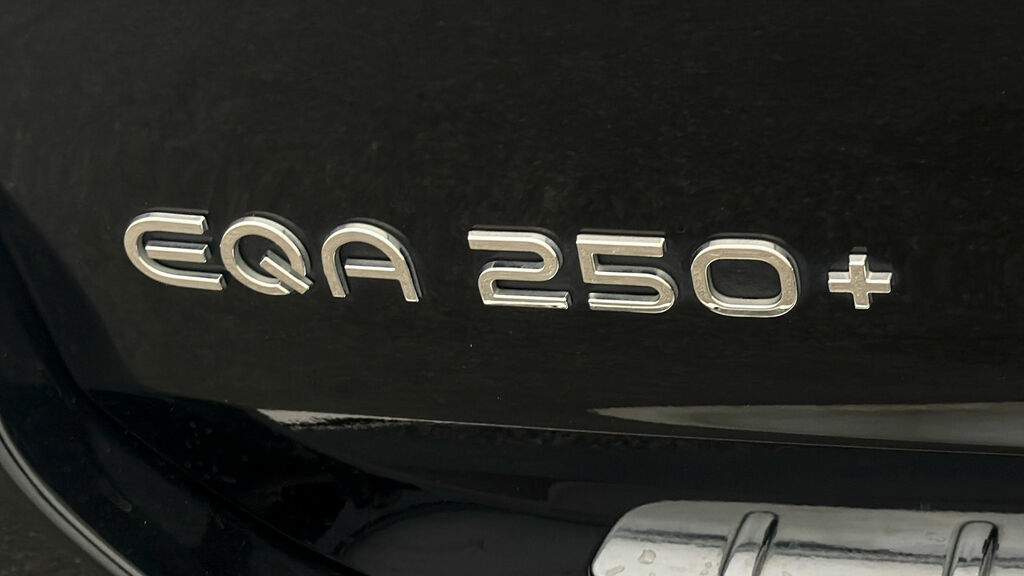 Mercedes-Benz EQA Mercedes 250 Amg Line Exec 140Kw 70.5Kwh Black #19