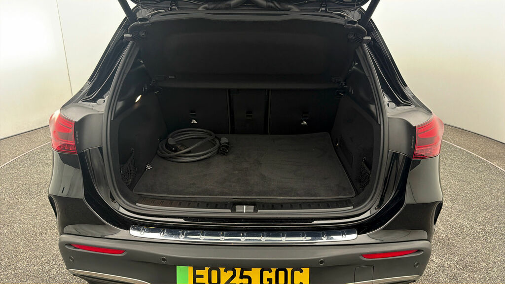 Mercedes-Benz EQA Mercedes 250 Amg Line Exec 140Kw 70.5Kwh Black #16