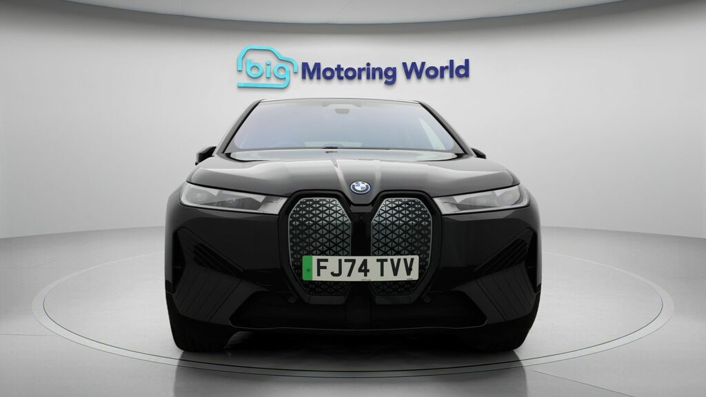 BMW iX M Sport Black #2