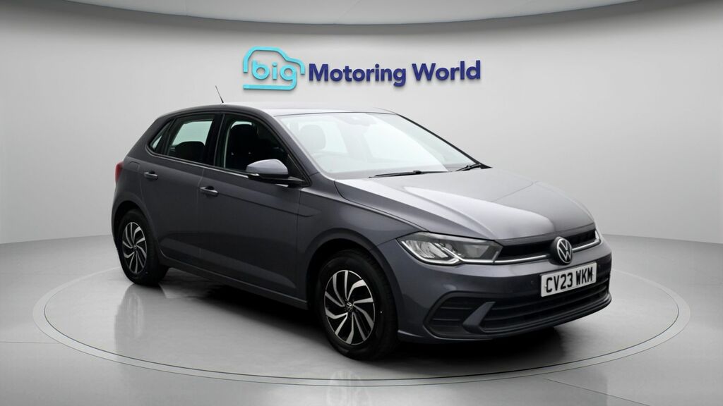 Volkswagen Polo Life Grey