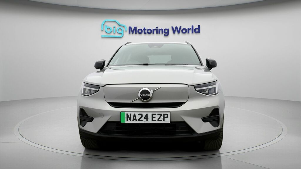 Volvo XC40 Core Silver #2