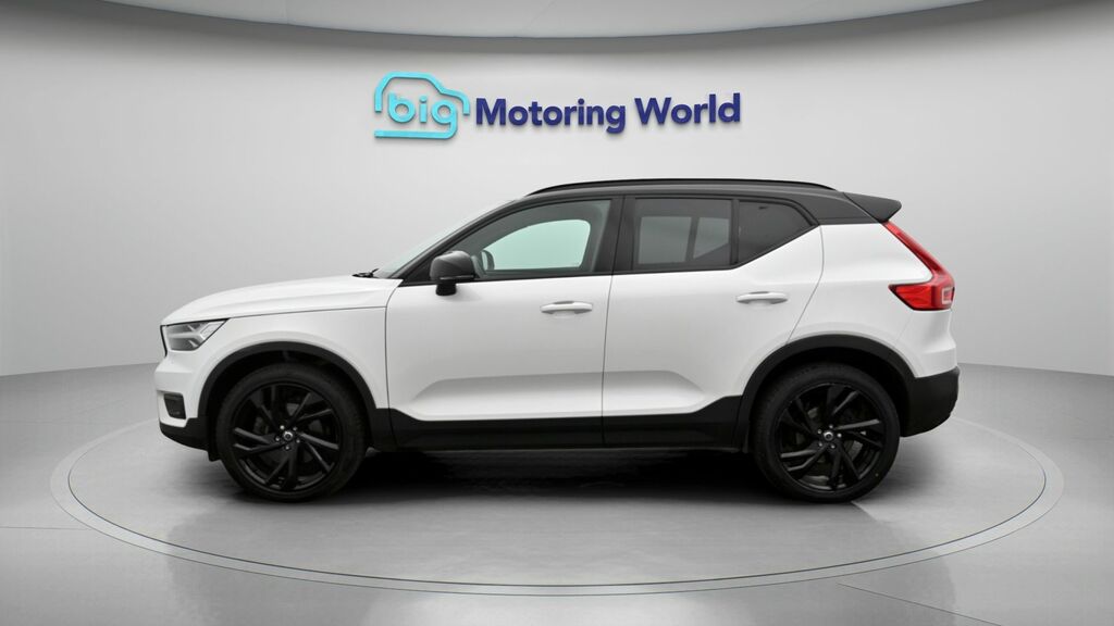 Volvo XC40 R-design Pro White #4