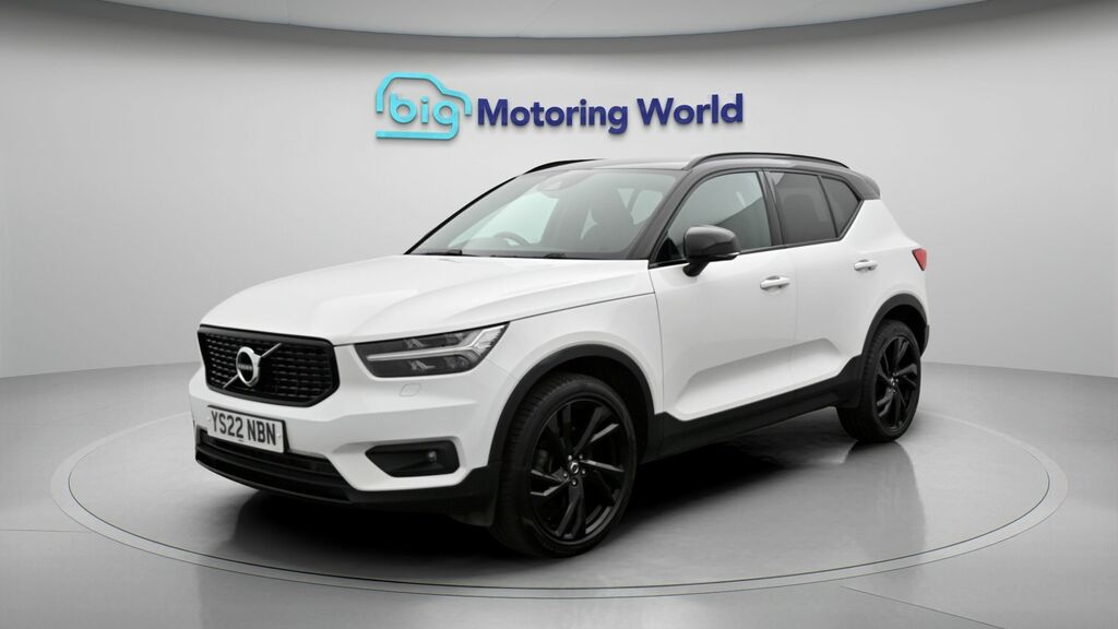 Volvo XC40 R-design Pro White #3