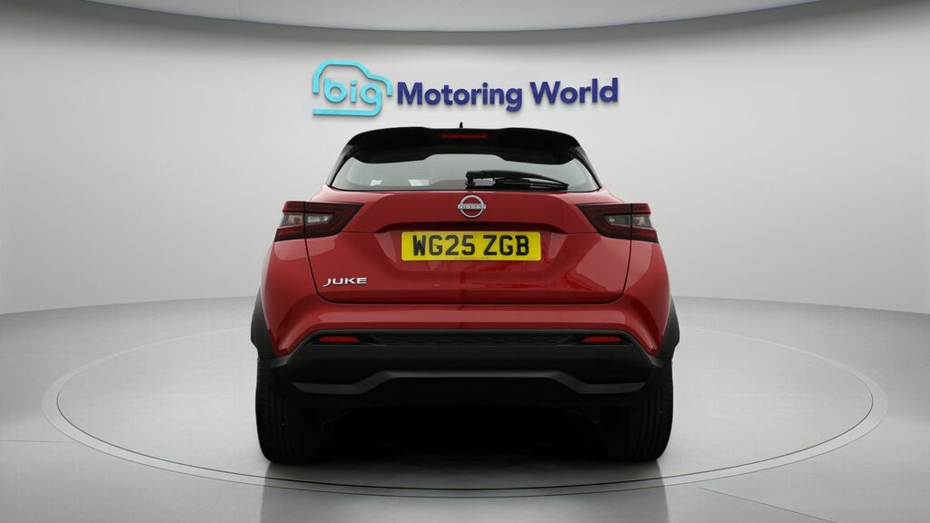 Nissan Juke Acenta Premium Red #6