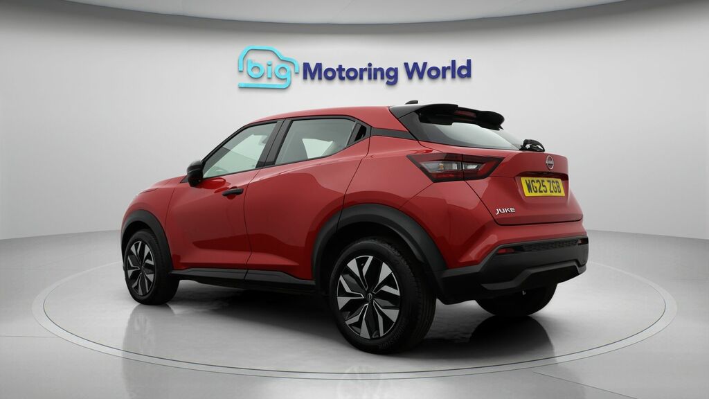 Nissan Juke Acenta Premium Red #5