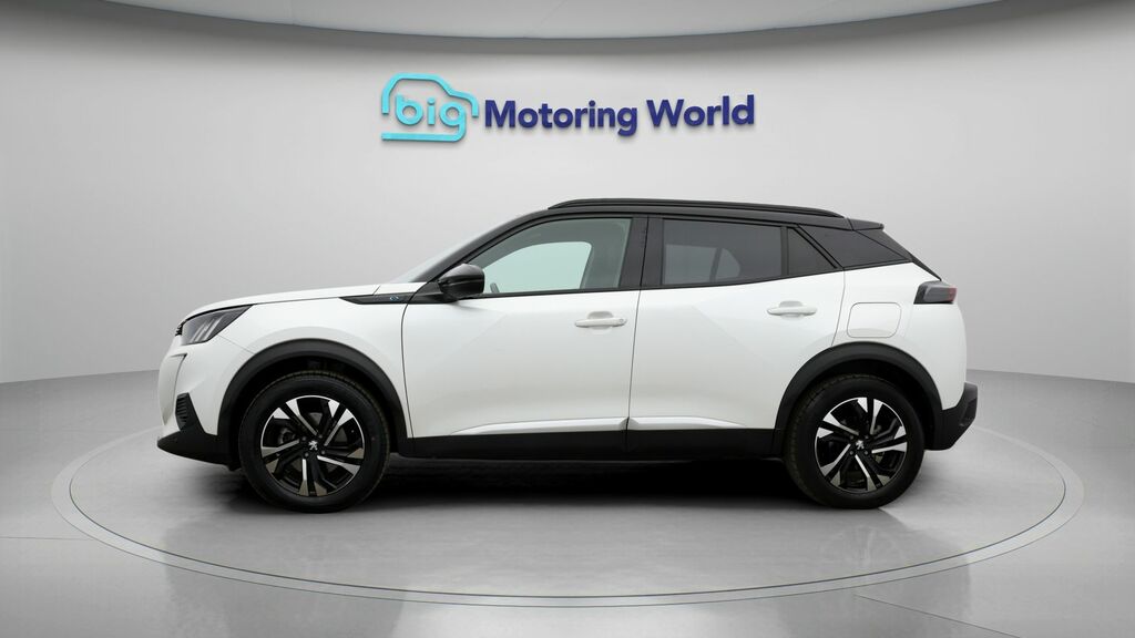 Peugeot e-2008 Gt White #4