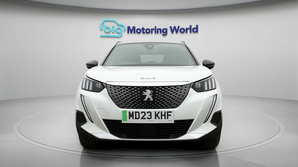 Peugeot e-2008 Gt White #2