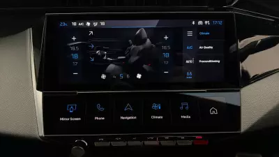 Peugeot 308 1.6 12.4Kwh Allure Premium Hatchback Pl #11