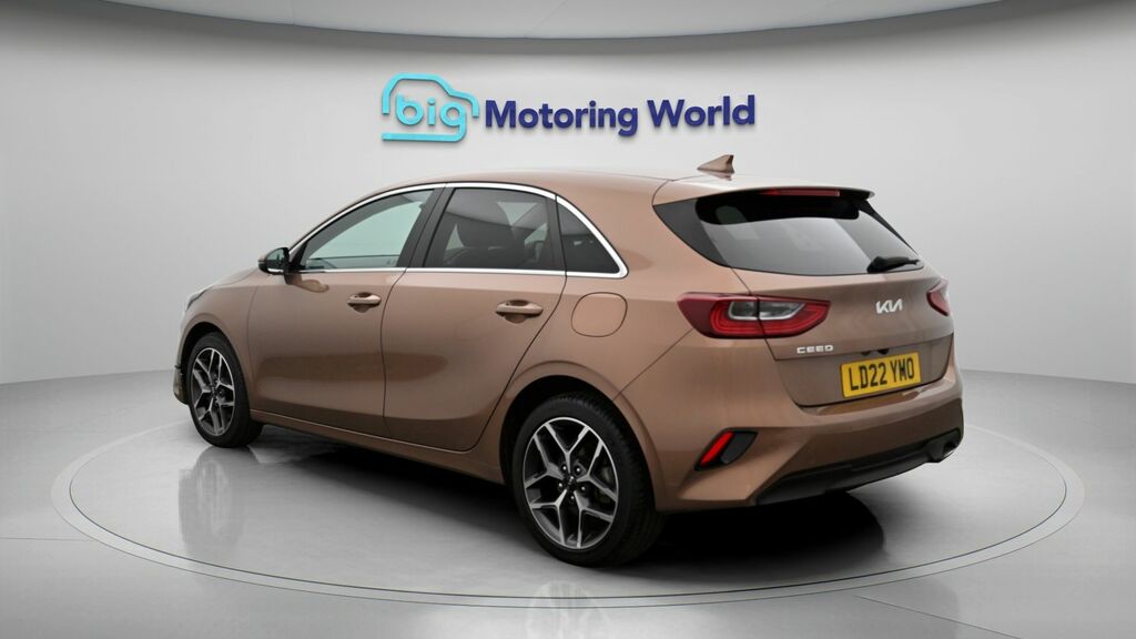 Kia Ceed 3 Brown #5