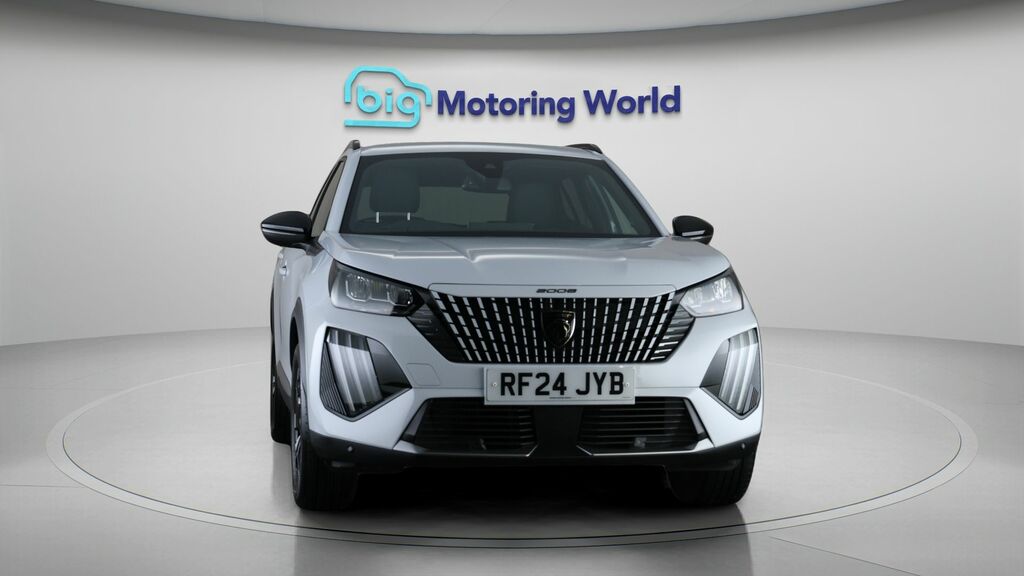 Peugeot 2008 Allure White #2