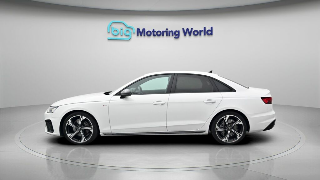 Audi A4 Black Edition White #4