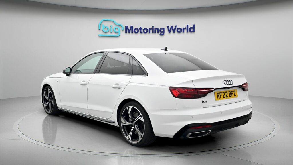 Audi A4 Black Edition White #5