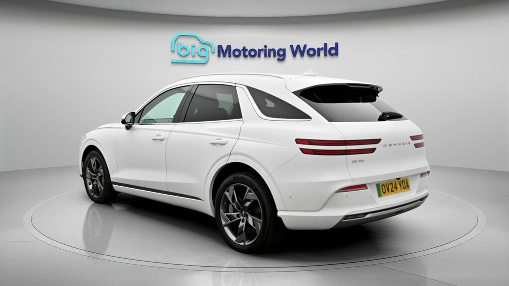 Genesis GV70 Sport White #5
