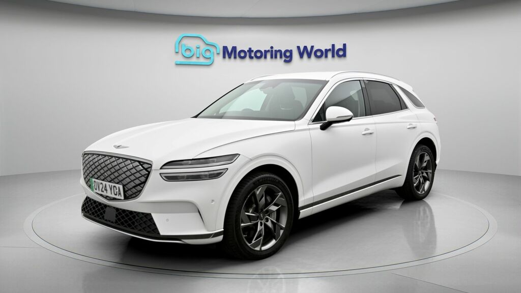 Genesis GV70 Sport White #3