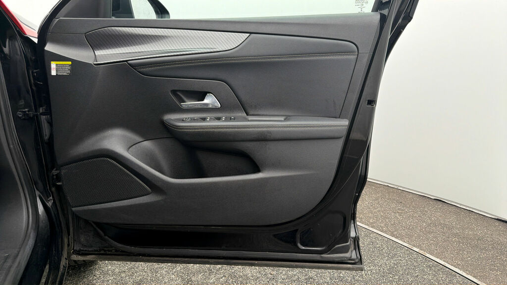 Vauxhall Mokka-e 50 Kwh 136 Ps Ultimate Suv Black #14