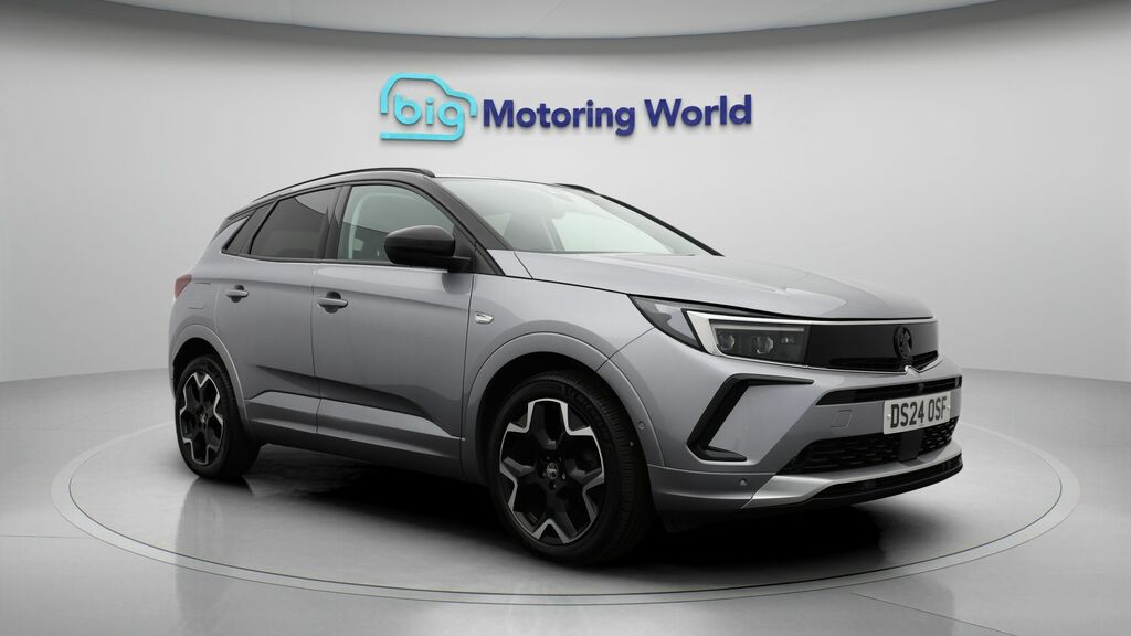 Vauxhall Grandland Ultimate Grey