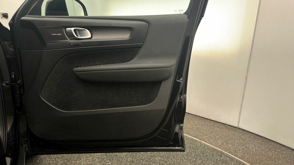 Volvo XC40 Black Edition Ultra, B4 Mild Hybrid, Grey #14