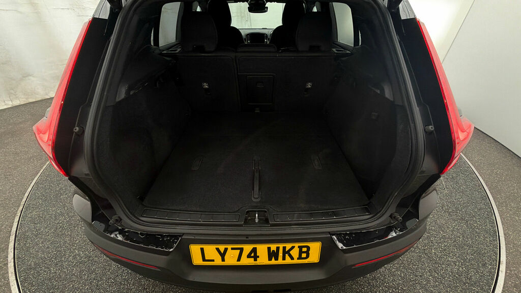Volvo XC40 Black Edition Ultra, B4 Mild Hybrid, Grey #16