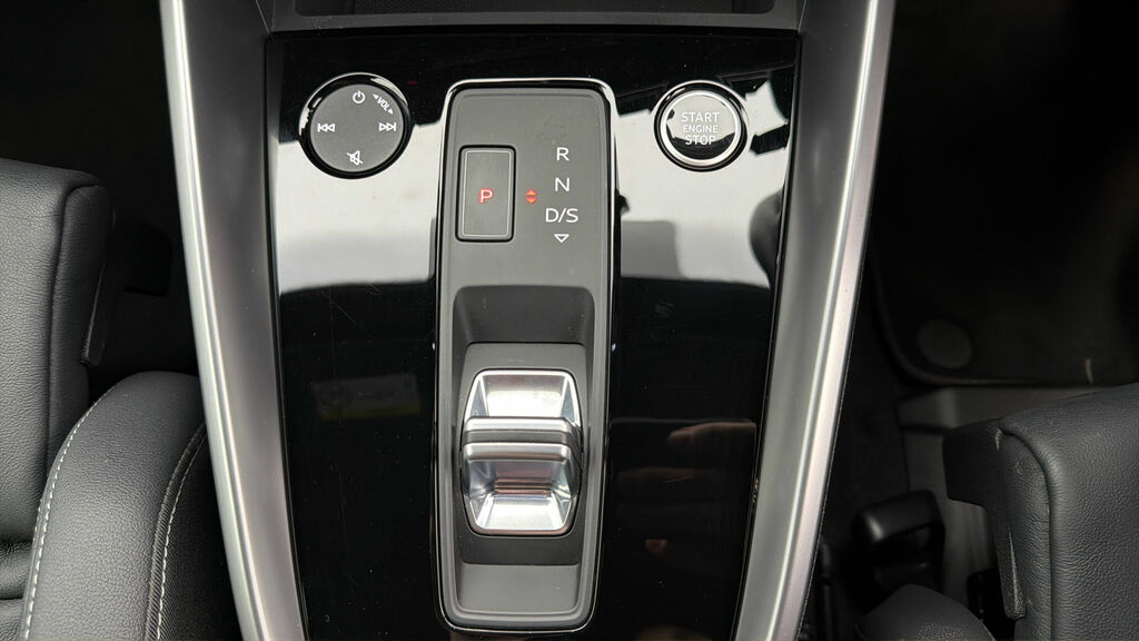Audi A3 1.5 Tfsi 35 S Line Sportback Eur White #26