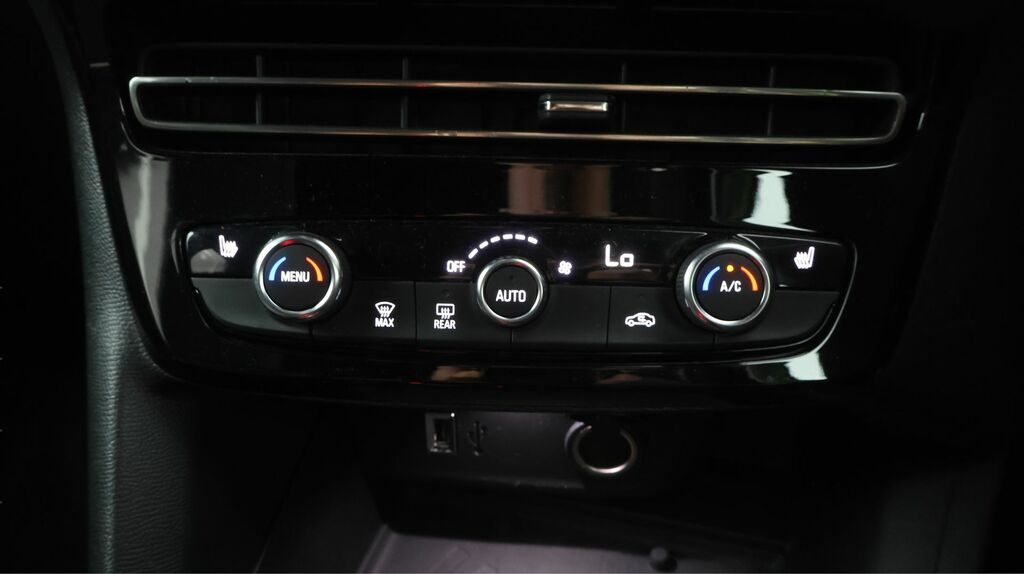 Vauxhall Mokka-e 50 Kwh 136 Ps Ultimate Suv Red #12