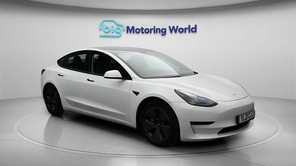 Tesla Model 3 Long Range White