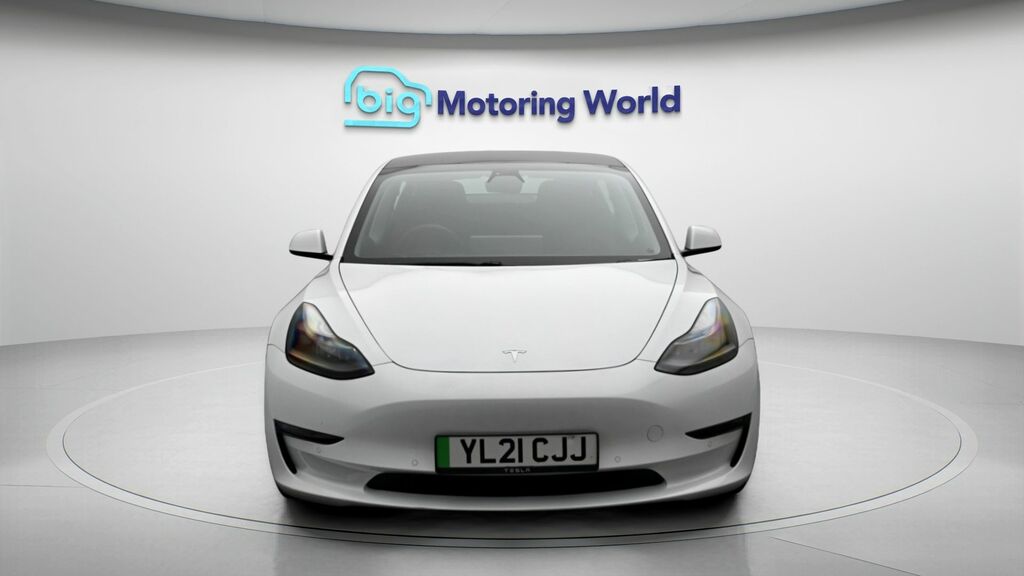 Tesla Model 3 Long Range YL21CJJ White #2