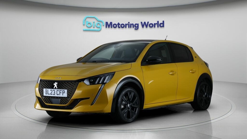 Peugeot e-208 Gt Yellow #3
