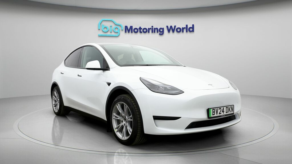 Tesla Model Y Y Model Y Rwd BV24DKN White