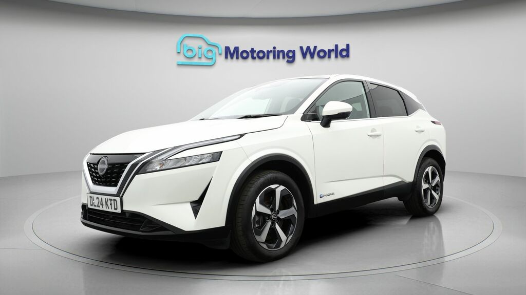 Nissan Qashqai N-connecta DL24KTD White #3