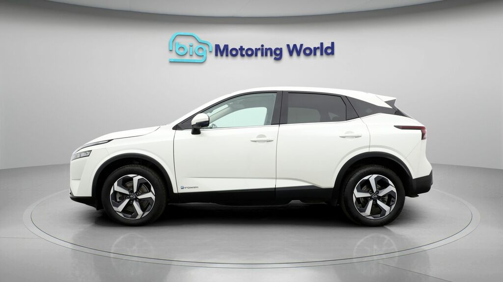 Nissan Qashqai N-connecta DL24KTD White #4