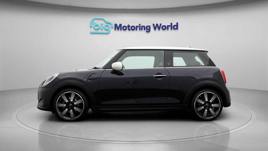 Mini Hatch Cooper Exclusive HT23TKD Black #4