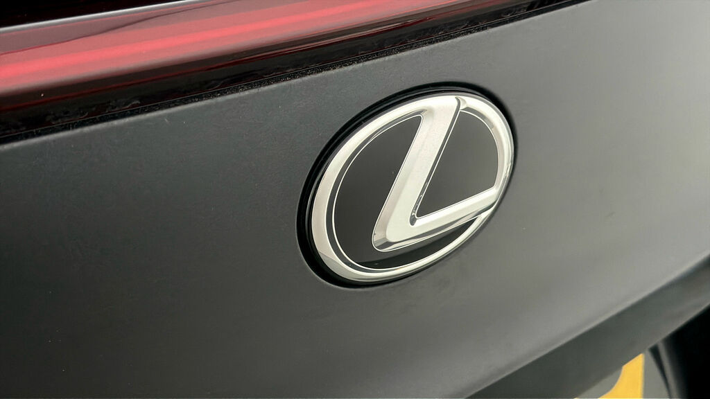Lexus UX F Sport Takumi Bi-tone Blue #18