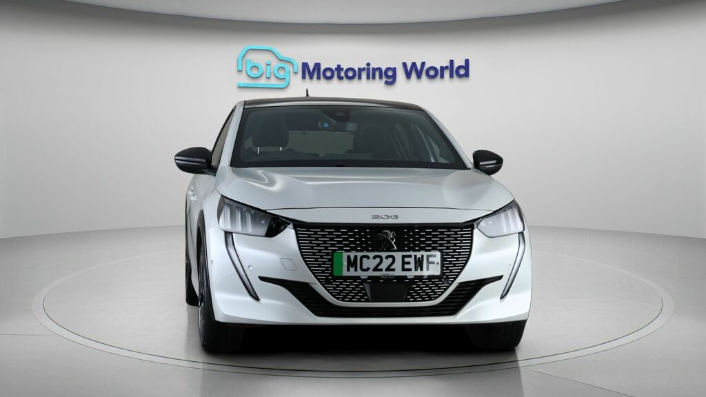 Peugeot e-208 Gt Premium White #2